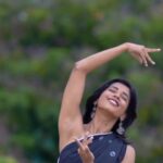 Swagatha S Krishnan Instagram - Taarabai is all yours in few minutes . Coming soon into all our hearts @taarabai.online #taarabai My wonderful stars supporting Taarabai : @kishendas @gabrellasellus_official @deedoll Videos shot by : @priyanka.muneshwar_ , @dualpixelstudio pixelstudio , @sinty_boy Edited by @priyanka.muneshwar_ photography : @bhavnasadnaniandco Makeup and hair : @anjusartistry @glittersbytabbu