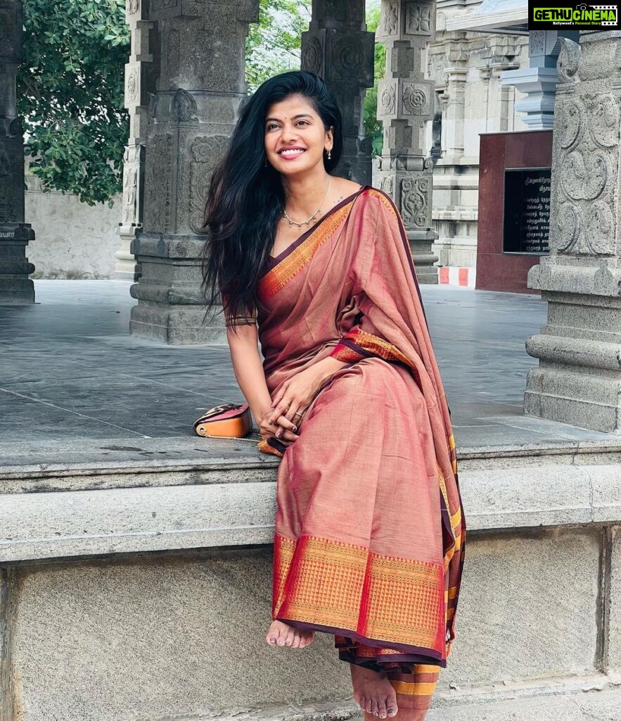 Swagatha S Krishnan Instagram - Ayudha poojai sirappu .. Pudavai vibes 😎 📸 @pyaanka