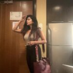 Swagatha S Krishnan Instagram - Oorku kelambren sir . Mangala full shake aana oru photo edunga . Tata Byebye 🌸 #backtoindia