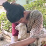 Swagatha S Krishnan Instagram - I just went on a non-stop kissing spree ;) 😘 Fond moments in between Shots while shooting for my on going feature film Born-Yesterday in Madurai ! Cant wait to be back on floor ♥️ Thanks da @iaravinthsundar for the video 🤓 #actor #bornyesterday