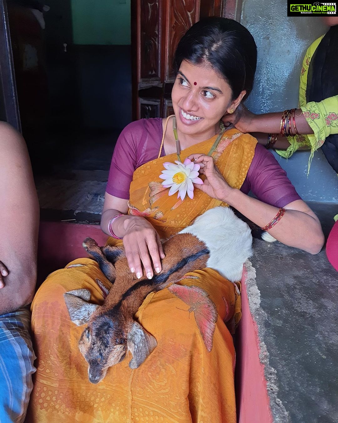Swagatha S Krishnan Instagram - Almost a year back, director @rajrajan17 met me while in hyderabad when he narrated this beautiful story he had written under the title “born yesterday”. I melted right then. He saw his lechumi in me. He was more confident in me than i myself was. I remember asking him again and again if he was sure and everytime, He said “Yes Swagatha” while giving me that wide smile. Im super glad I signed up for Born Yesterday(temporary title). After months of travelling with his story and lechumi, here we are shooting in kovil paapakudi, a village in madurai. Such joy to be Working with the amazing @iaravinthsundar and the talented kids Vijay, Tarun, Sudharshan & tamizharasu. Congratulations to this amazing team of producers at @isai_talkies . Cant wait to show you all this beauty . @btrcall_sol @thedeadcancer @gavarilo @pri_rolling @kinder_joy_mathew @rohitdop @sundar_g_pandi @mr.gnani_official @a.d.vignesh @athipan212 @proyuvraaj #bornyesterday #inspiredbyatruestory #lechumi