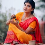 Swagatha S Krishnan Instagram – மருதாணி சிவப்பா வெட்கம் சிவப்பா ♥️ Shot by the brilliant @karthikha_photography mua @bhairavimakeoverartistry #maduraikaari #oorkaaraponnu #actor #singer
