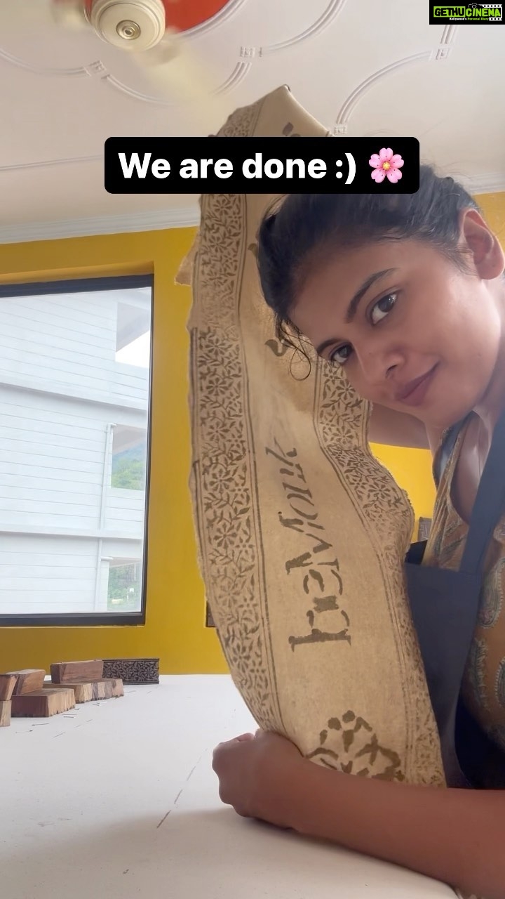 Swagatha S Krishnan Instagram - Just sharing with u my @taarabai.online art house routine . printing 100% ayurvedic Dining table runners for @bemonkwellness my ayurvedic experience center’s cafe . Each runner takes 2 hours to print. im happy i have a built a truly Indian, Handmade, Sustainable brand in Taarabai :) All thanks to my guru @dakshinamurthykalasu 🙏🏼 . #rishikesh #arthouse #ayurveda #taarabai #handcraft