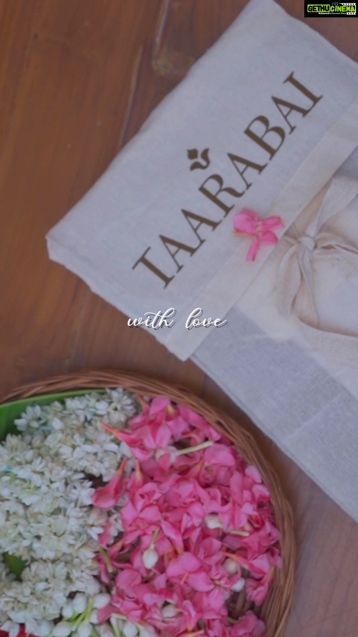 Swagatha S Krishnan Instagram - 100s of happy customers , unmatchable standards of handcrafted clothing. The Taarabai promise is an unmissable experience. Welcome to the world of the finenest cottons with Taarabai 🌸 End of season sale with slashed prices on www.taarabai.com ( link in bio )! *Free custom made saree bag with every purchase* #taarabai shot and edited by @priyanka.muneshwar_ photography @bhanaa._