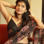 Swagatha S Krishnan Instagram – சுழலுதே கவிழுதே மனமதுவே … 🍁 @anjusartistry @hakunamatata_sai Delhi, India