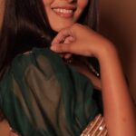 Swathishta Krishnan Instagram - An absolute stunner @swathishta_krishnan effortlessly slaying every look with grace and elegance🤌🏻♥️ Which one of her looks is your fav?😍 Let us know in the comments below!👇🏻 Mua @chisellemakeupandhair Outfits @savinidii_official @typechennai Jewellery @mspinkpantherjewel Styling @paviiiee_08 Shot by @gilbertphotographer . . . #chiselle #celebritymakeupartist #actress #kollywood #tamilactress #explorereels #trendingreels #flawlessglam #subtlemakeup #dewyfinish #timelessbeauty #chennaimua #makeuplife #wakeupandmakeup #instagramreels #reelsindia #reelkarofeelkaro #reelitfeelit Chennai, India