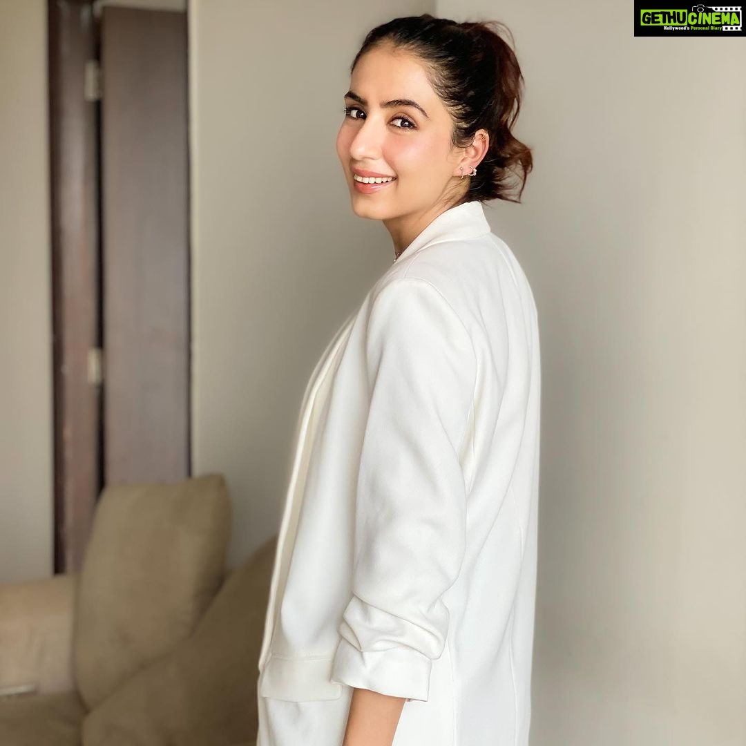 Swati Kapoor - 35.3K Likes - 💕