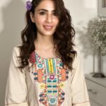 Swati Kapoor Instagram - 🪻🪻🪻🪻🪻 Have you downloaded hipi yet ? Link in bio 🪻 Outfit by @pinkwardrobevadodara Styled by- @seam_stress_by_rajludhwani