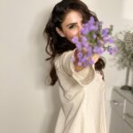 Swati Kapoor Instagram - 🪻🪻🪻🪻🪻 Have you downloaded hipi yet ? Link in bio 🪻 Outfit by @pinkwardrobevadodara Styled by- @seam_stress_by_rajludhwani