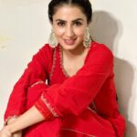 Swati Kapoor Instagram - Have you seen my new videos on hipi ? 👗 @kashmiri_pehnava ❣️ 📸 @captures_anuj ❣️