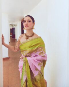 Tamannaah Instagram - 🌸🌸🌸

The sari is nothing short of a piece of art @neeta_lulla love how you always create timeless elegance so effortlessly.