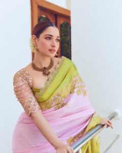 Tamannaah Instagram - 🌸🌸🌸

The sari is nothing short of a piece of art @neeta_lulla love how you always create timeless elegance so effortlessly.