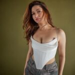 Tamannaah Instagram - Can’t get enough of Kaavaalaa? Here’s #TuAaDilbara 🔥🔥🔥