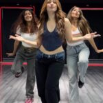Tamannaah Instagram - If you aren’t already Hooked yet, here’s the Hookstep of #Kaavaalaa ⚡️
