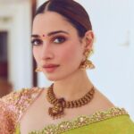 Tamannaah Instagram - 🌸🌸🌸 The sari is nothing short of a piece of art @neeta_lulla love how you always create timeless elegance so effortlessly.