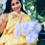 Tanishaa Mukerji Instagram – Sunday feels familiar!  Like that day off we’ve been waiting for ! The anticipated holiday we get soooo excited about! And then it’s here ! 💛⭐️ #sundayvibes
