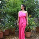 Tanishaa Mukerji Instagram - Pink feels not done ! 💕 #photography @mr_dhoka.ai