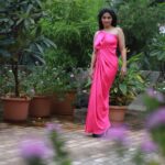 Tanishaa Mukerji Instagram - Pink feels not done ! 💕 #photography @mr_dhoka.ai