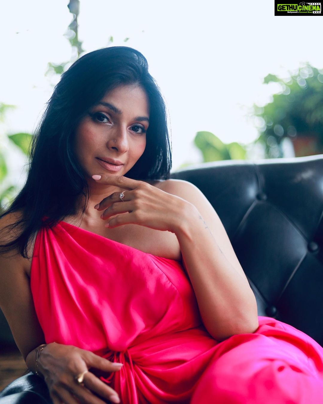 Tanishaa Mukerji Instagram - Sunday mood! #pinkbarbie @jamesferreiralabel 💕