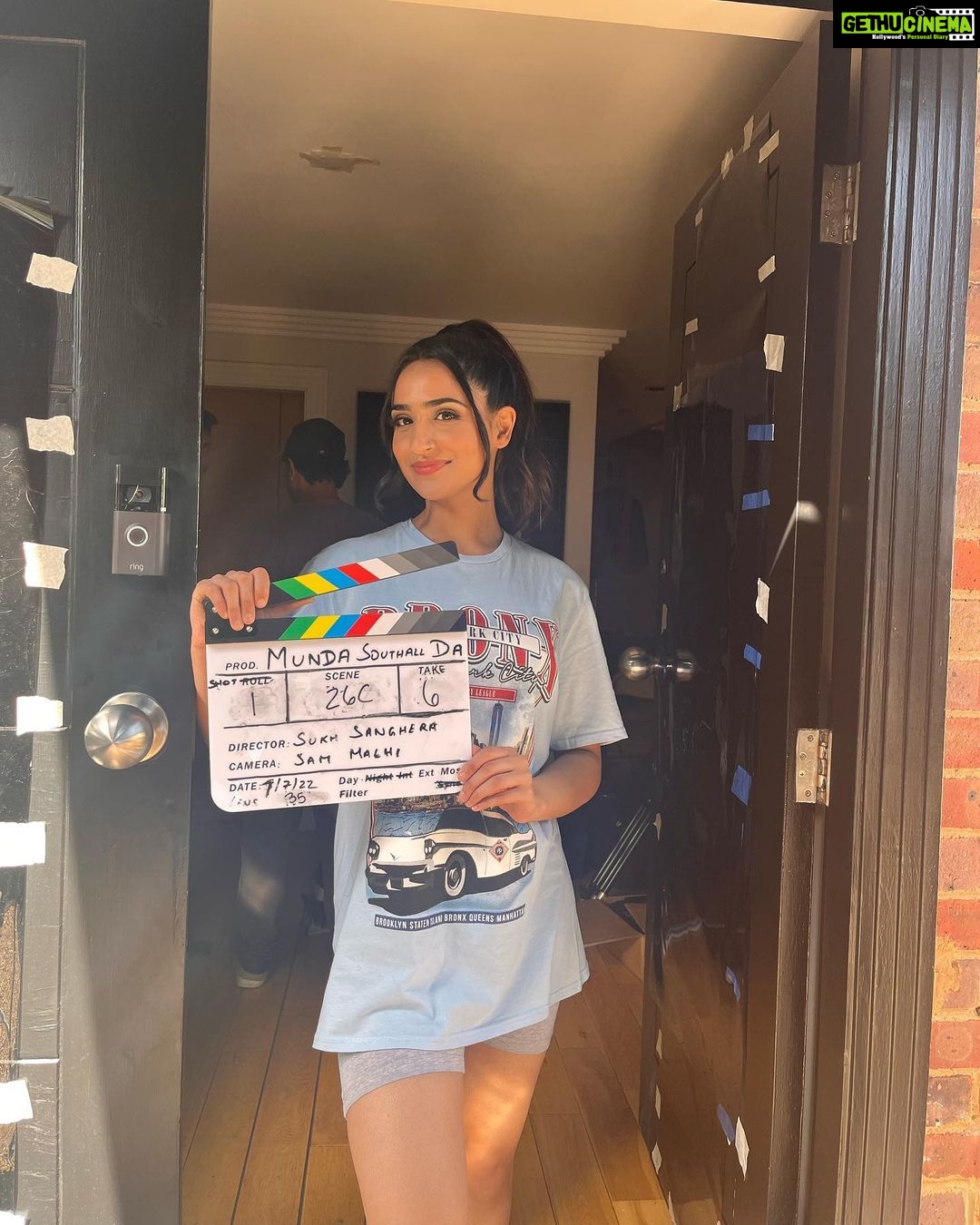 Tanu Grewal Instagram - Meet Raavi 💁🏻♀️ A happy-go-lucky girl who’s fun, resilient, and full of confidence. She’s a girl anyone would love to have as a part of their life. Raavi makes those around her feel protected, loved, and entertained. Her interests and values align perfectly with a proud Punjabi. Watch Munda Southall Da on AUG 4th 2023. A film that will make you fall in love. 💙 #mundasouthallda @iamarmaanbedil @sukhsanghera @sam_malhi @iamshanegrover @mandybeautyx @preet.aujlaa