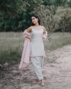 Tanu Grewal Instagram - more pics from this look 🤍