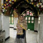 Tanushree Dutta Instagram – First time visit to Mahim Dargah in Mumbai!!😍🙏🙏🙏
#newexperiences #jesus #nabi #allah #god #shiv