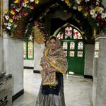 Tanushree Dutta Instagram - First time visit to Mahim Dargah in Mumbai!!😍🙏🙏🙏 #newexperiences #jesus #nabi #allah #god #shiv