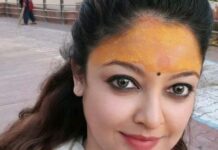 Tanushree Dutta Instagram - Throwback to last year 2022 in Ujjain. Met with a freaky brake fail road accident but was able to do Mahakaal Darshan and do a 40 day sadhana by staying in Ujjain. I visited and meditated at some local temples in the very activated & energetic holy city of Lord Shiva.