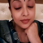 Tanushree Dutta Instagram – Watching this video two days later.. realised that my voice does induce a trance..so easy to meditate..just plug & listen no matter what the topic..the voice hits the brain like waves…