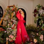 Tanvi Ram Instagram - Bold, beautiful, and unapologetically red🍷 Concept & styling @storiesbysiyahhhh Makeup @_sanaah._ Outfit @label_natalia_livingston Photography @jibinartist Videography @teen_wid_alpha_ Production house @tinyturtle.media Decor @decorlabevents Jewls @golden_cup_fashion_jewellery #RedDressSlay #red #autumn #flowers #instadaily #instagram #instagood