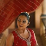 Tanvi Ram Instagram - मनमर्जियां Inframe @tanviram Photographer @jaisonmadany Styled @geethanjali_897 @sandra_resmi Wearing @madebymilankochi Videographer @grapherme Edit @salgu_maan MUA @zara___makeover Technical support @rcanandhu @annica_._