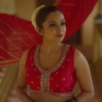 Tanvi Ram Instagram - मनमर्जियां Inframe @tanviram Photographer @jaisonmadany Styled @geethanjali_897 @sandra_resmi Wearing @madebymilankochi Videographer @grapherme Edit @salgu_maan MUA @zara___makeover Technical support @rcanandhu @annica_._