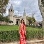 Tanya Sharma Instagram – My travel experience in Istanbul was very much different than my other vacations … it was wonderful exciting tiring exhausting and a very unique experience and I don’t think I can sum up the whole thing with few pictures but I try and hope you’ll like it too 😊💕💃🏼 #istanbul #travel #streets #live #love #travelgram #turkey #tanyasharma Istanbul, Turkey