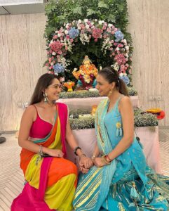 Tanya Sharma Instagram - Happy gannu day 💕 had the best time visiting my dear friends and their pretty ganpatis ! Bappa Humesha humare sath rahen 🙏🏻#ganeshchaturthi #grateful