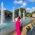 Tanya Sharma Instagram - Gulaboo says happy weekend y’ll 🩷💁🏻‍♀️ . Wearing - @eternitybysakshi #travel #srilanka #saree #instagram #love #picoftheday #tanyasharma