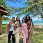 Tanya Sharma Instagram - Finally found my soul animal 🤌🏻 🐰.. . . bunnies by the beach at @frangipanilangkawi #travel #love #resort #langkawi #malaysia #girls #vacay #tanyasharma #frangipani The Frangipani Langkawi Resort & Spa