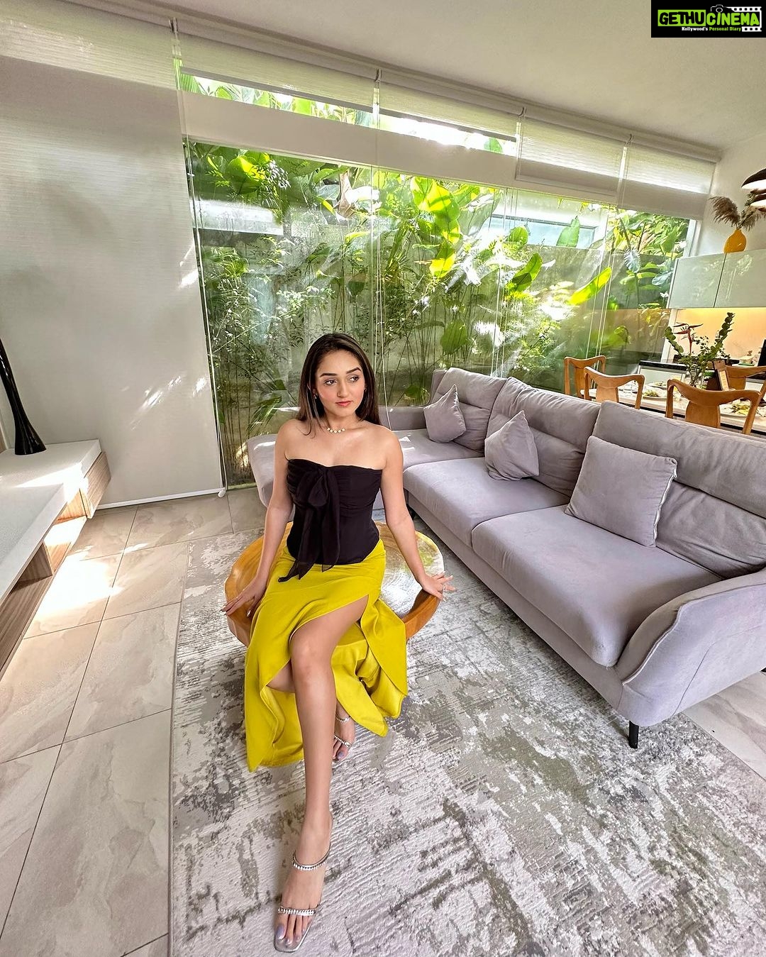 Tanya Sharma Instagram - Everytime you forget il be right there to remind ya π§π» . . P.s - Not going to deny that @manehvilla was one of the most comfortable villas I have stayed in π¦ #villa #vacation #travel #lifestyle #langkawi #instagood #love