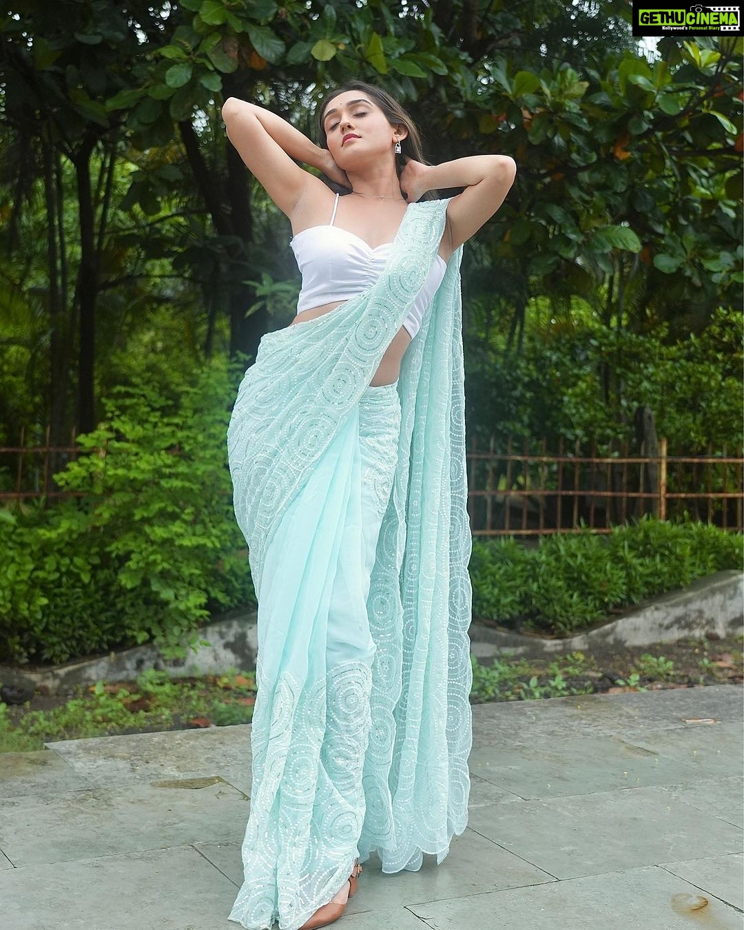 Tanya Sharma Instagram - Prettiest problem 🦋 . . Shot by - @iam_rajinamdar Styled by @Rimadidthat Earrings - @klissaa_ Pre-draped saree @glamwiz Saree PR @mediatribein