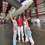 Tanya Sharma Instagram - What an experience! Thankyou @srilankanairlinesofficial for making my first hanger visit a hit ! It was extraordinary to have a close look at all those planes inside out !🤗 @scy.awards @goldcoastfilmsofficial