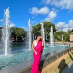 Tanya Sharma Instagram - Gulaboo says happy weekend y’ll 🩷💁🏻‍♀️ . Wearing - @eternitybysakshi #travel #srilanka #saree #instagram #love #picoftheday #tanyasharma