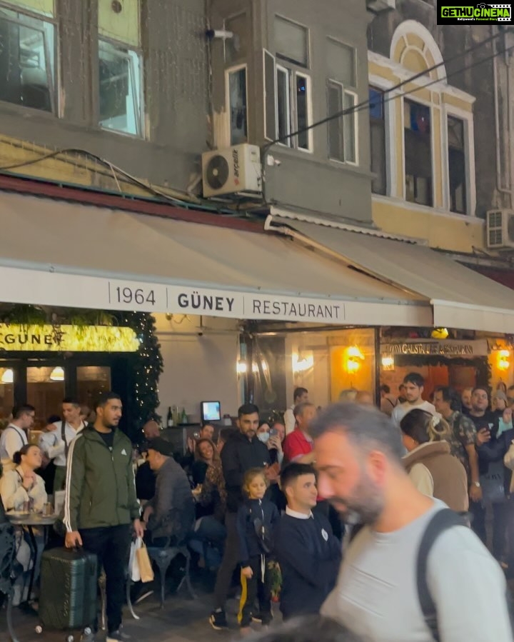 Tanya Sharma Instagram - My travel experience in Istanbul was very much different than my other vacations โฆ it was wonderful exciting tiring exhausting and a very unique experience and I donโt think I can sum up the whole thing with few pictures but I try and hope youโll like it too ๐๐๐๐ผ #istanbul #travel #streets #live #love #travelgram #turkey #tanyasharma Istanbul, Turkey