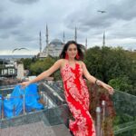 Tanya Sharma Instagram – Looking at you looking at me😏
.
.wearing – @srstore09 
A morning in Istanbul 🇹🇷 #reels #reelsinstagram #reelitfeelit #istanbul #turkey #travel #tanyasharma #instagood Seven Hills Restaurant and Cafe Istanbul Turkey