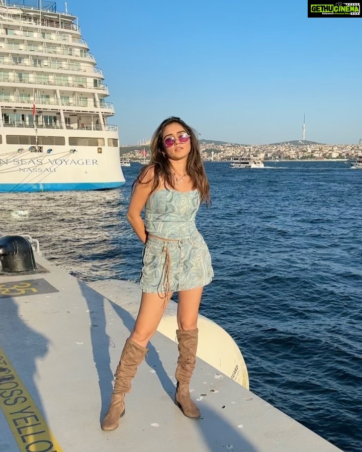 Tanya Sharma Instagram - Sunkissed at #galataport ! Swipe right for sone funny #bts #lifeofaninfluencer #istanbul #turkey #travel #instagood #love #tanyasharma #instafashion Galata Tower - Istanbul, Turkey