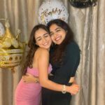 Tanya Sharma Instagram – Couldn’t fit everyone in this 10 photos only drama ! But trust me these are the few people  who make me smile not only on birthdays but everysecond day to celebrate life🩷 love you homiessssss 💕💕 #birthdaygirl #birthday #memories #love #tanyasharma TAJ Santacruz, Mumbai