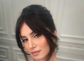 Tara Sutaria Instagram - L’amour 🎵🖤
