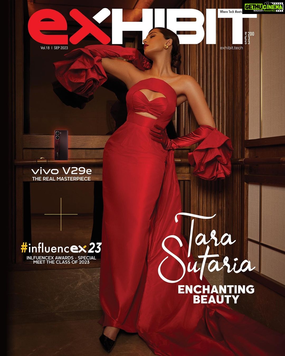Tara Sutaria Instagram - A few hours in Goa for @exhibitmagazine Chief Editor - @Ramesh_somani Photographer - @Rohanshrestha Make up : @themakeupmaven_ Hair: @zoequiny.hair Stylist :@manekaharisinghani Assisted by : @chintan_shah08 Location : @jwmarriott_goa