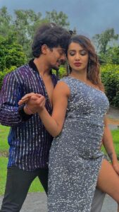 Tejaswi Madivada Instagram - #sammohanuda 💥

@kiran_abbavaram 🔥
@iamnehashetty @dir_rathnamkrishna @divyanglavania @muralikrishnaavemuri @amrishofficial @dulipkumar @sudheer_mac @rambabu.gosala @sirishchoreographer  @venupro @rinku166 pooja3910
@arunanaidu111 vemuritanujja @nikitha_nukum

#Sammohanuda #sammohanudahookstep