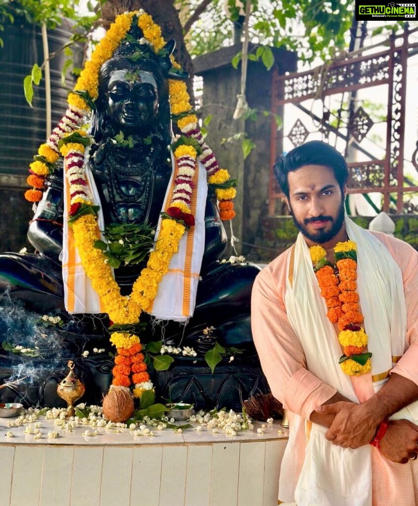 Thakur Anoop Singh Instagram - Let Mahadev Unveil the Path of Ancient Wisdom and Inner Enlightenment within you 🌙 Wishing all a very happy Onam and prosperous new year. 🤗 #onam