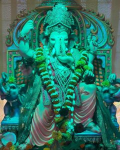 Thakur Anoop Singh Instagram - Jus finished the first Aarti of my Maharaja. Wish you all a very happy Ganesh Chaturthi. I pray the lord take away all our obstacles and bless us with Love, Power and Wealth in abundance. 

Ganpati Bappa Morya