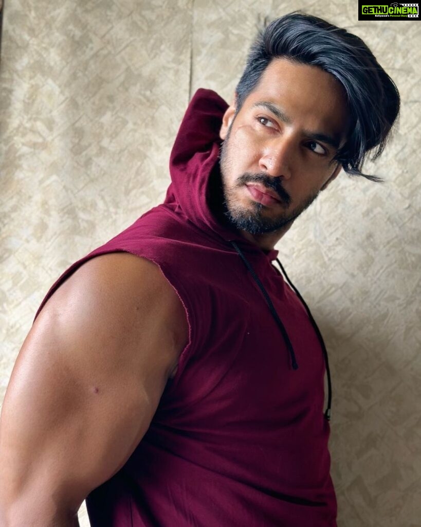 Thakur Anoop Singh Instagram - Strike a pose and let your confidence shine. 💫 #Moods